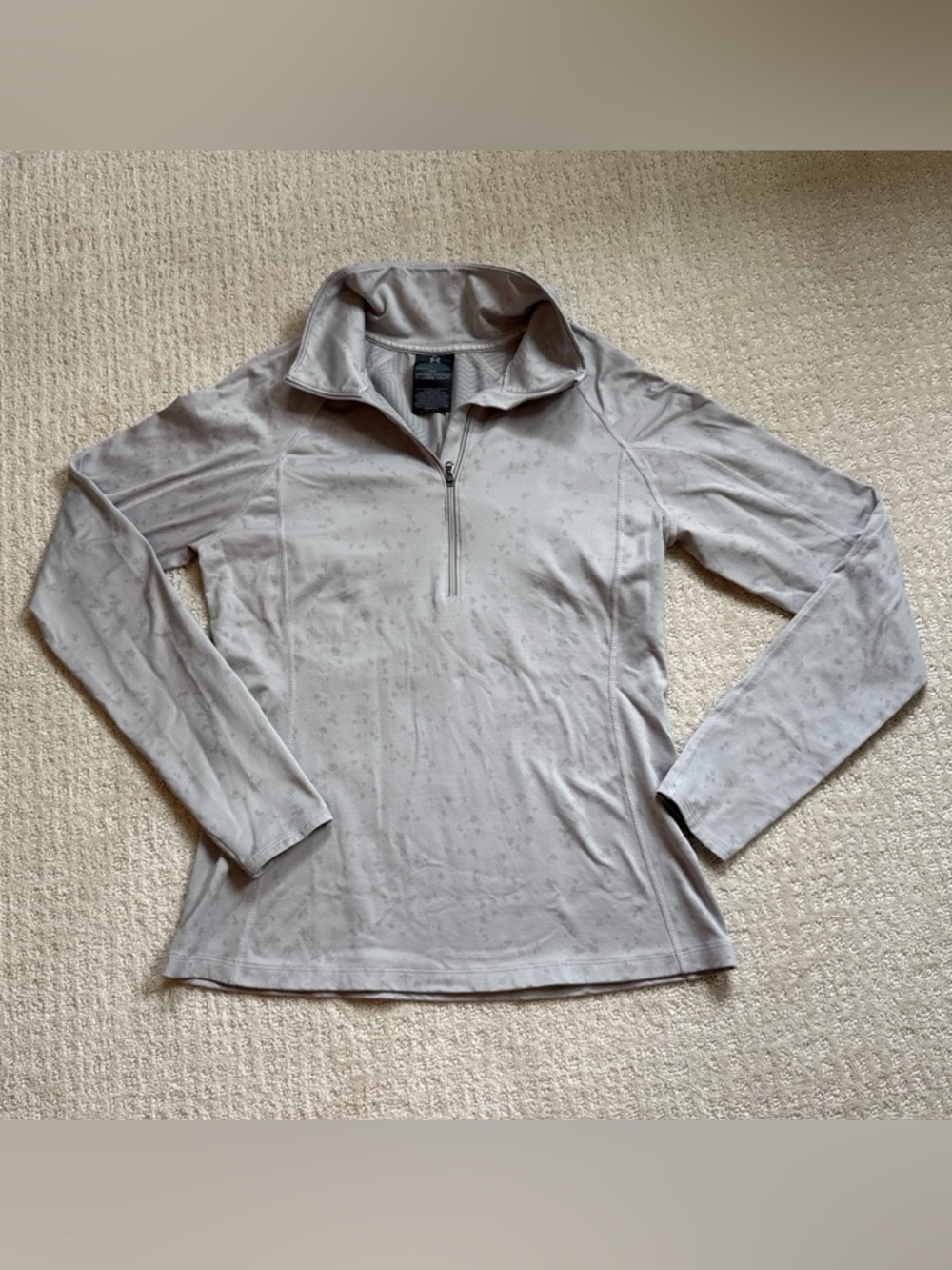 Under Armour Light Gray Quarter-Zip Long Sleeve Top